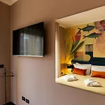 Apulia Re' & 4* Bari