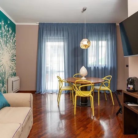 Aparthotel Apulia Re' & 4*