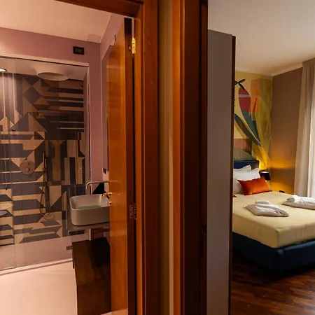 Apulia Re' & 4* Bari
