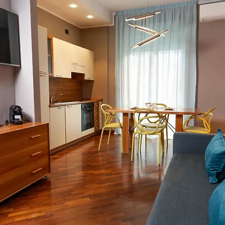 Apulia Re' & 4* Bari