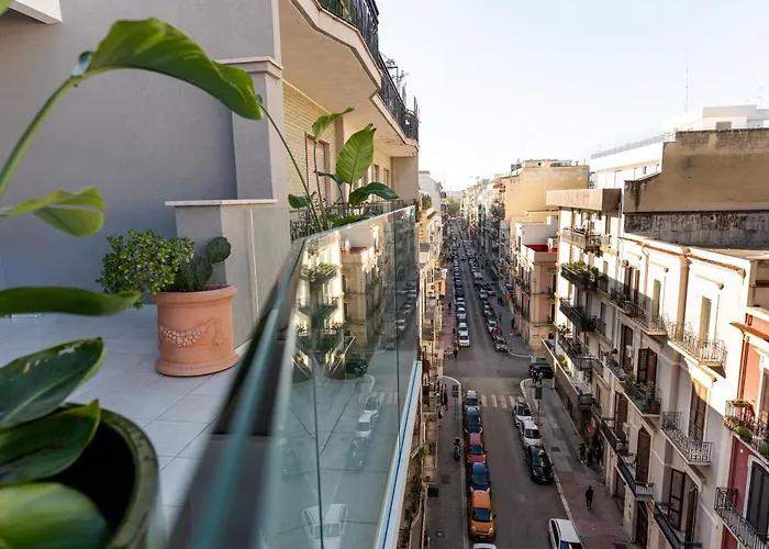 Apulia Re' & 4* בארי